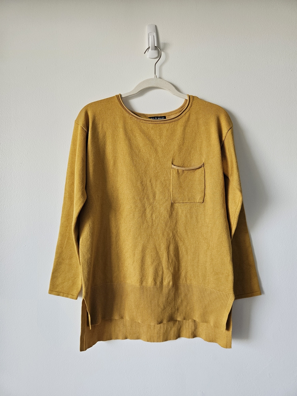 Cable & Gauge Mustard Yellow Pullover Sweater S Small Front Pocket